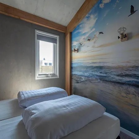 Garnekuul 7 In Quiet Park In Holiday home Callantsoog