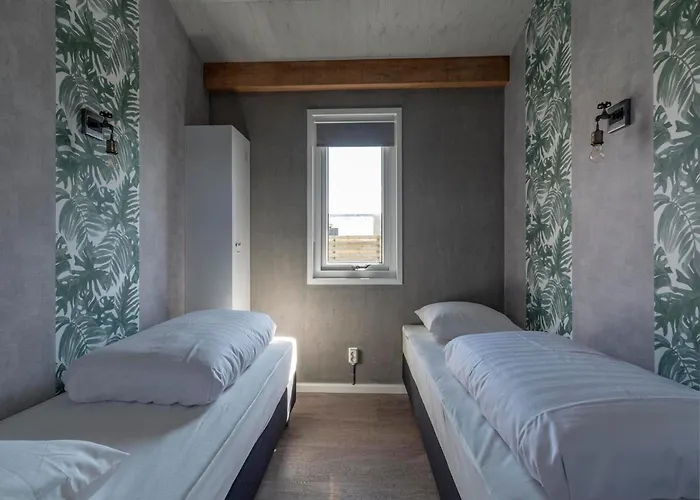 Holiday home Garnekuul 7 In Quiet Park In *